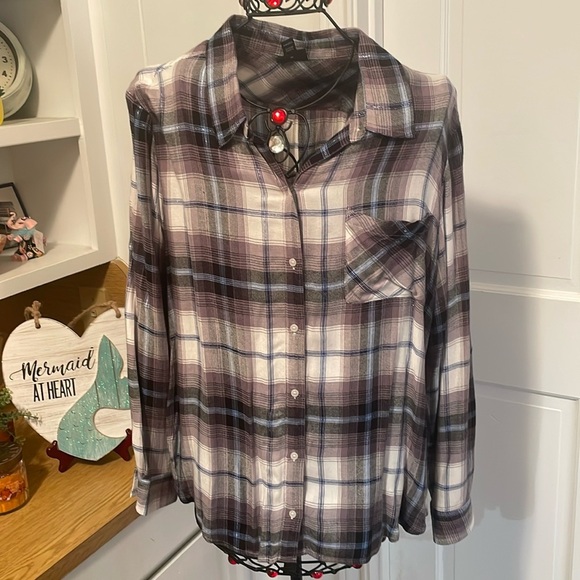 a.n.a Tops - Women's Plaid Button-Up Shirt - Purple Plaid